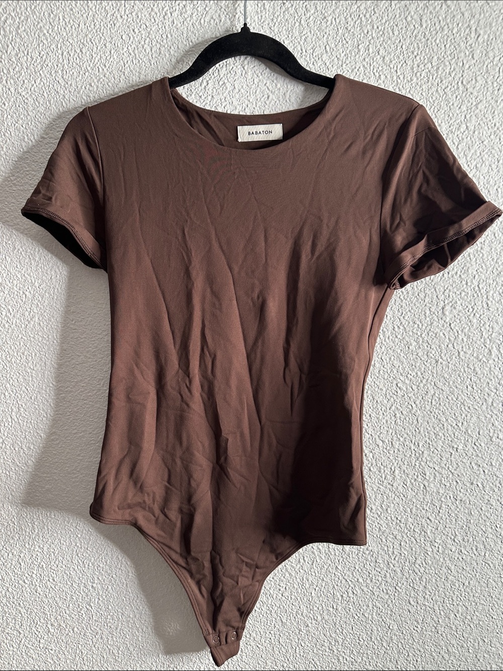 Babaton Chocolate Brown Short-Sleeve Crewneck Bodysuit size M